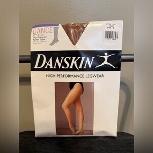 Danskin Ultra Shimmery Footed Dance Tights Style 1331 Toast Size B